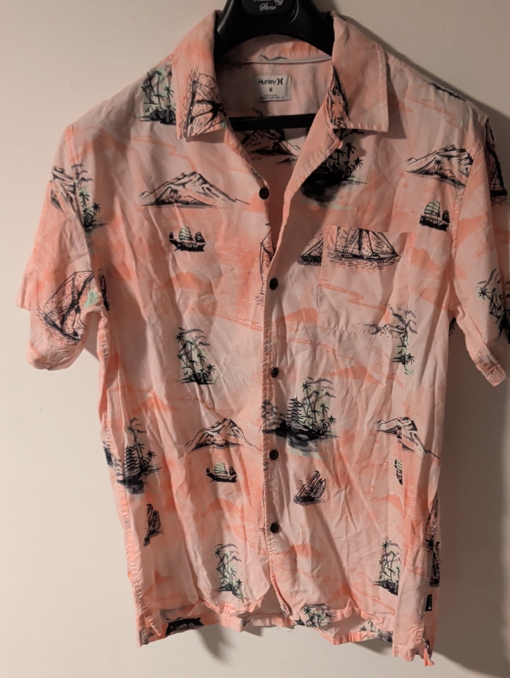 Hurley Peach Nautical Print Short-Sleeve Button-Up Shirt Wooden Buttons Medium